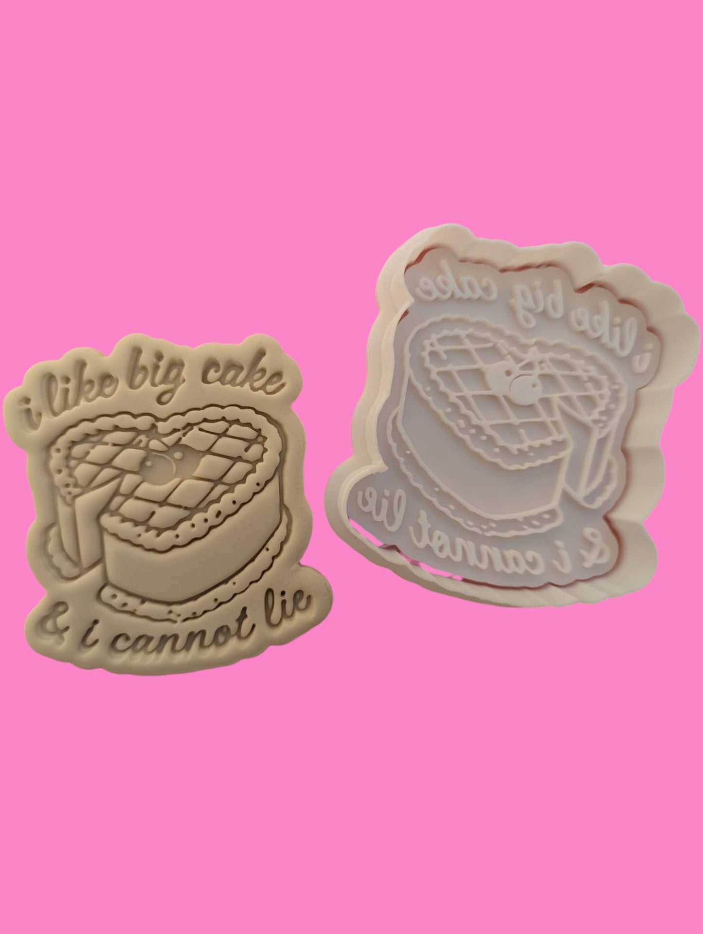 “I Like Big Cake I Cannot Lie” Cookie Cutter & Embosser – Sabrina Carpenter Inspired