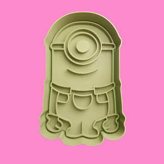 Despicable Me Cookie Cutter Set – 7-Piece Minion-Themed Baking Tools.