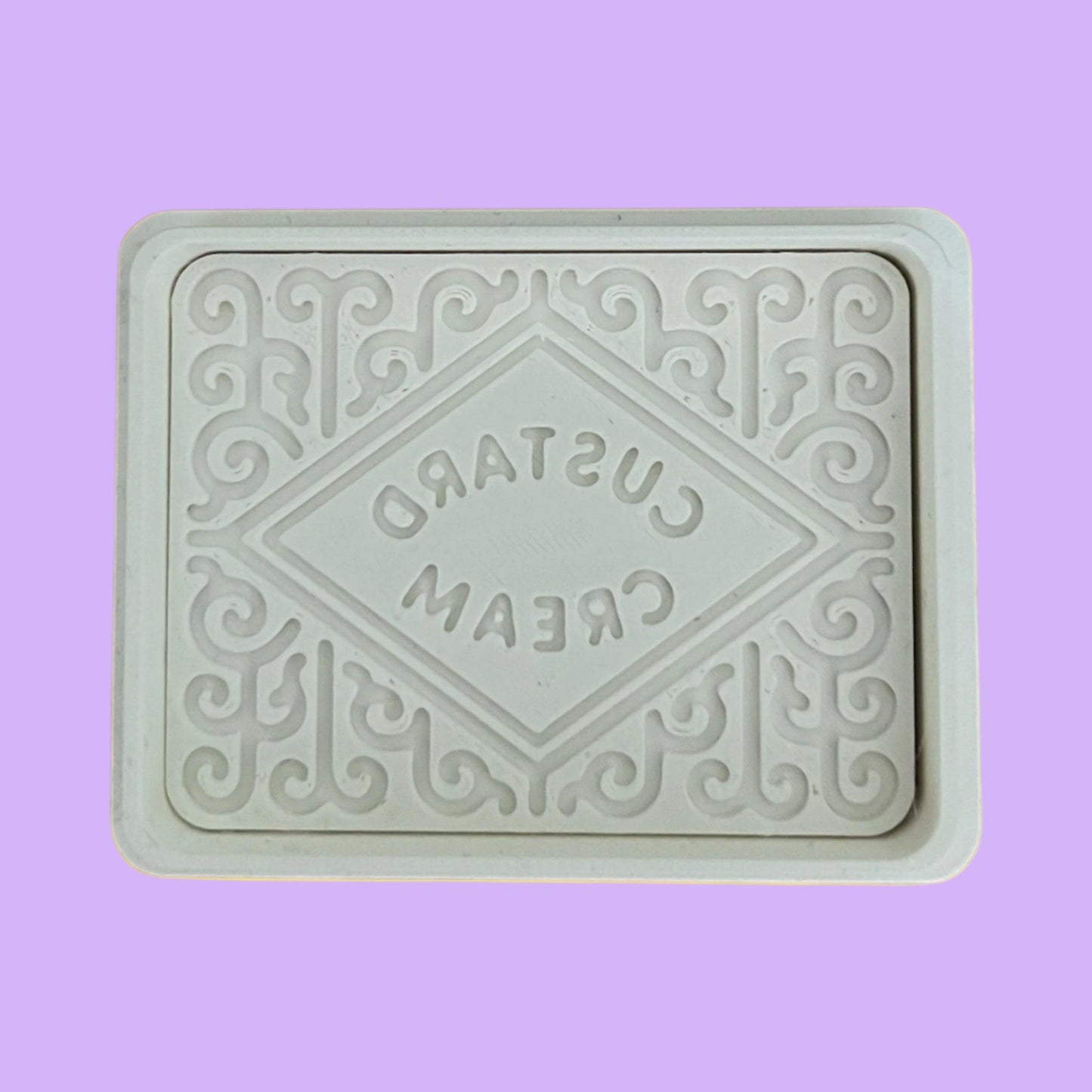 Custard Cream Biscuit Cookie Cutter and Embosser Set – Classic British Biscuit Design.