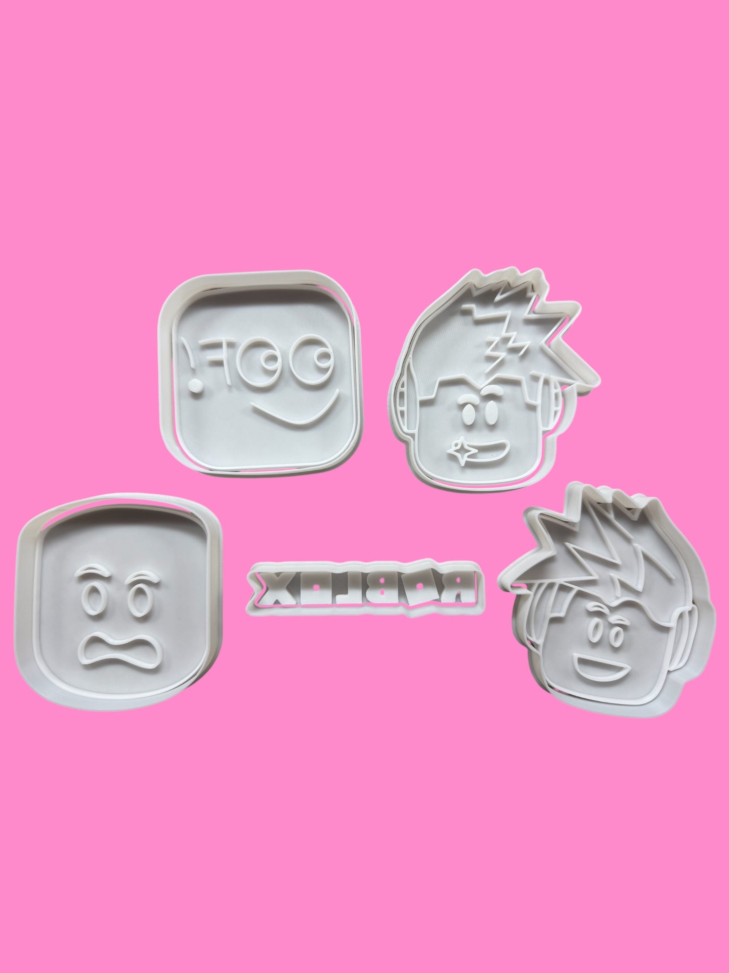 Roblox-Inspired Cookie Cutter & Embosser Set – Logo & Character 5-Piece Collection