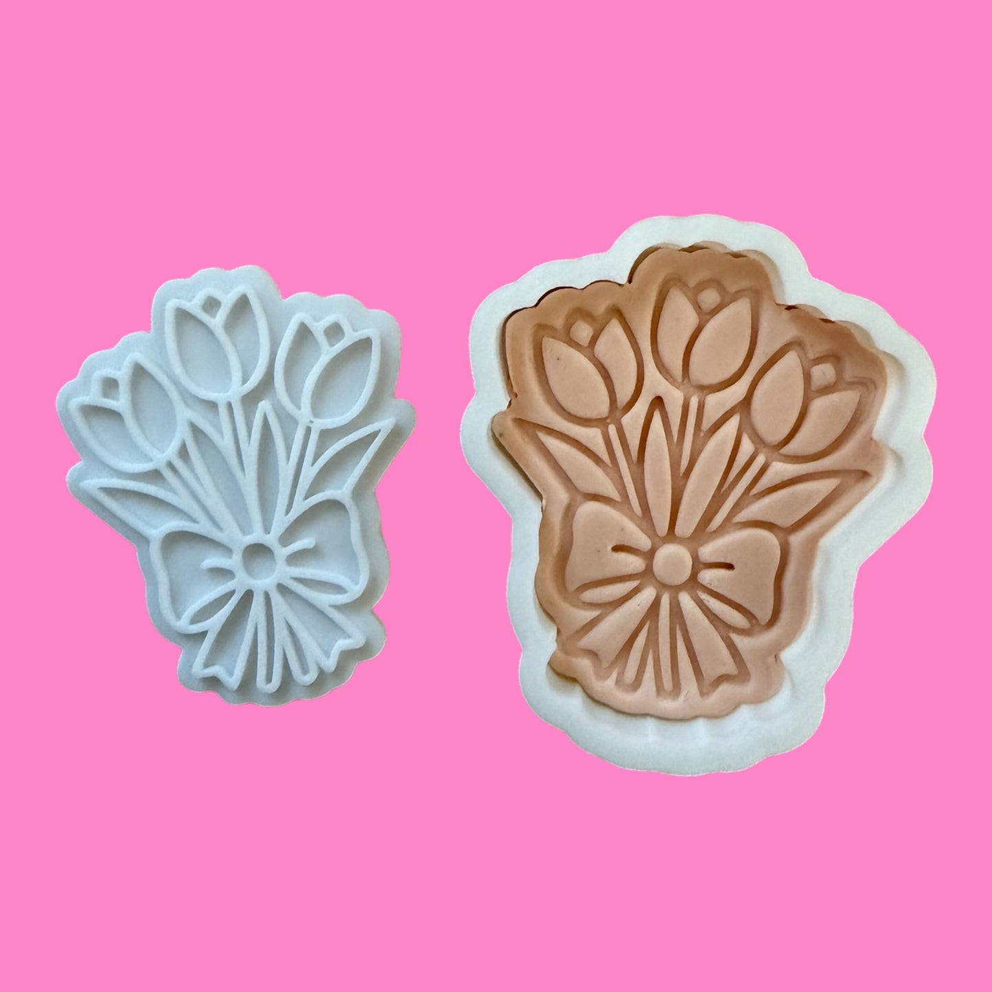 Tulip Bouquet with Ribbon Cookie Cutter & Embosser – Floral Spring Baking Design