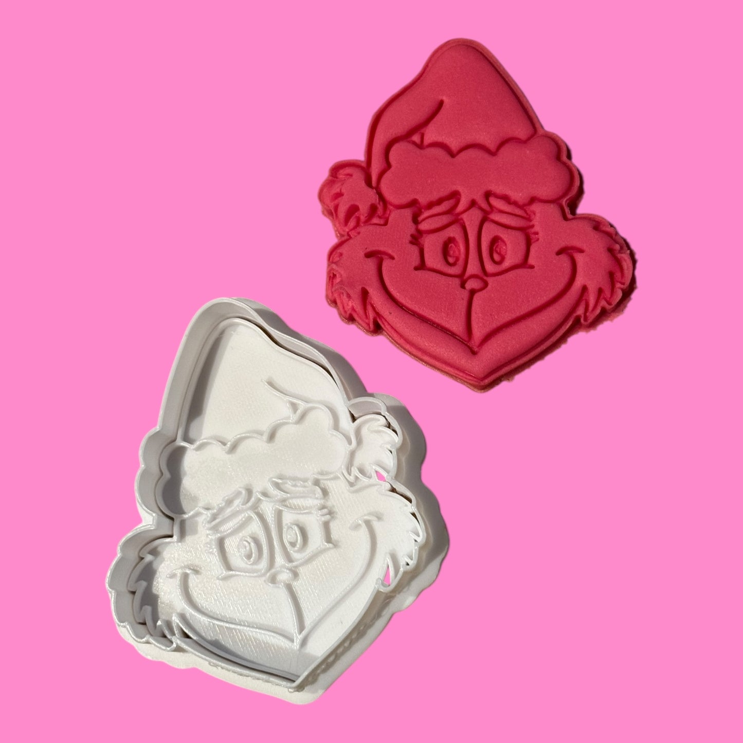 Grumpy Christmas Face Cookie Cutter & Embosser – Holiday Grinch-Inspired Stamp