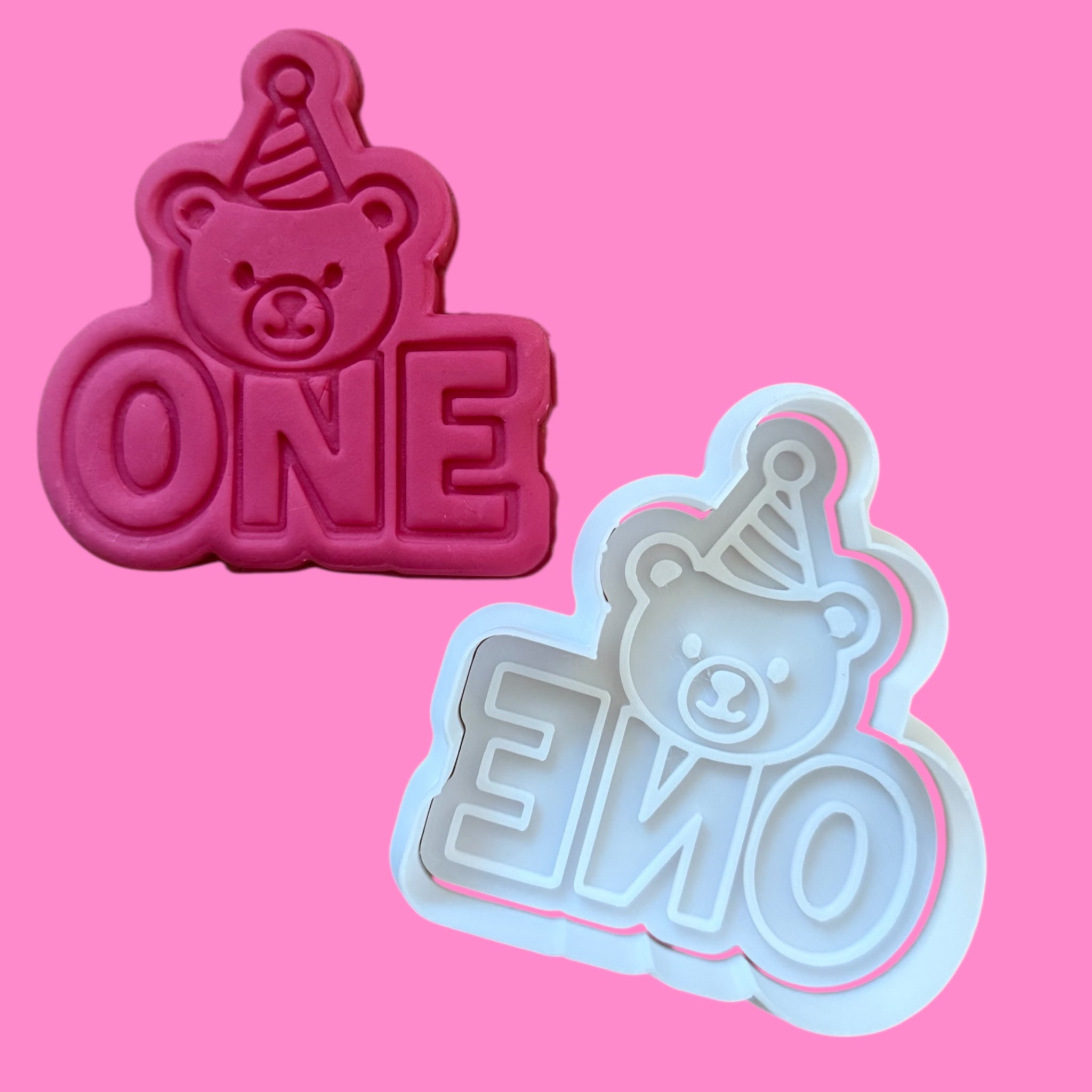 “One” with Bear Head & Party Hat Cookie Cutter & Stamp – First Birthday Baking Design