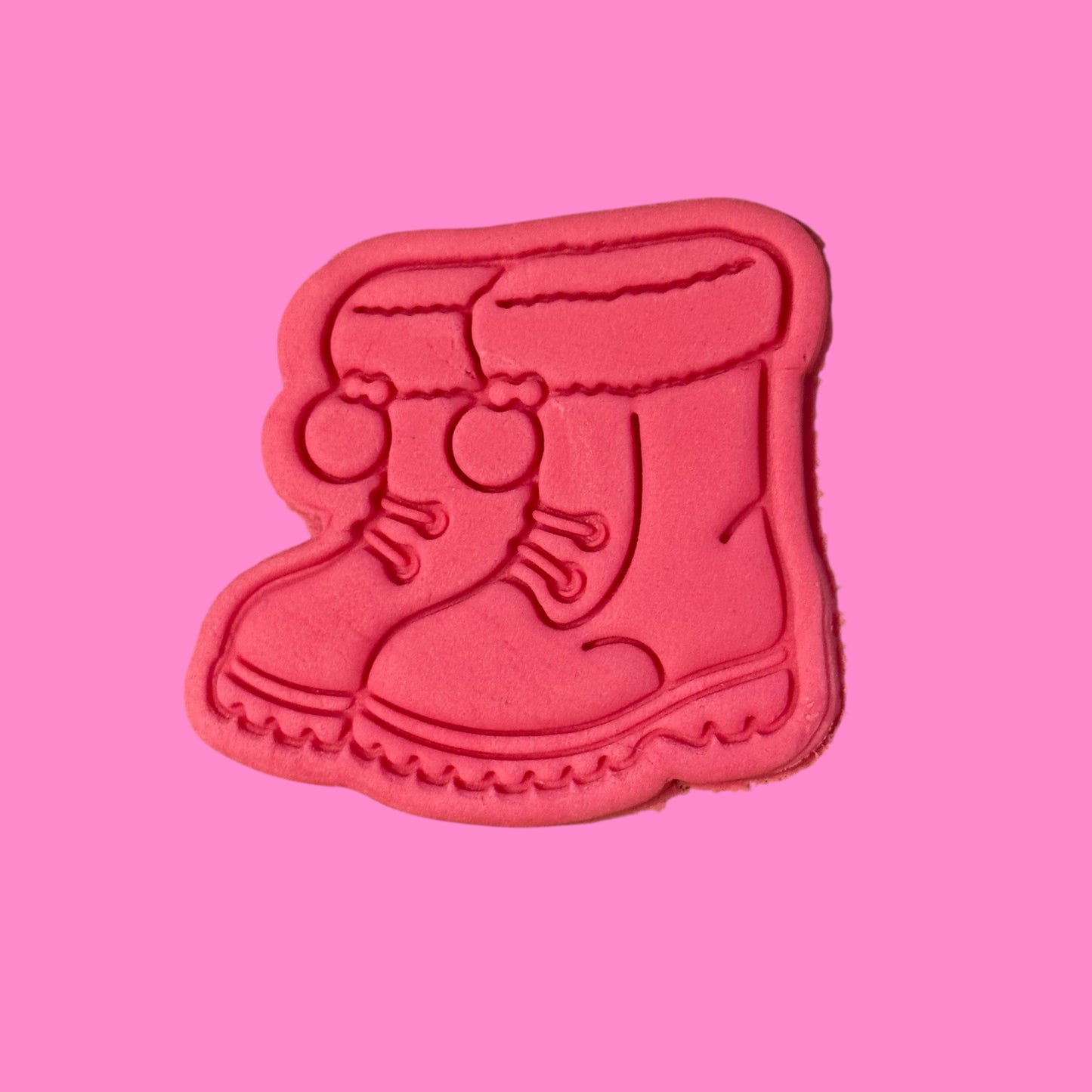 Winter Boots Cookie Cutter & Embosser – Cosy Christmas Baking Stamp
