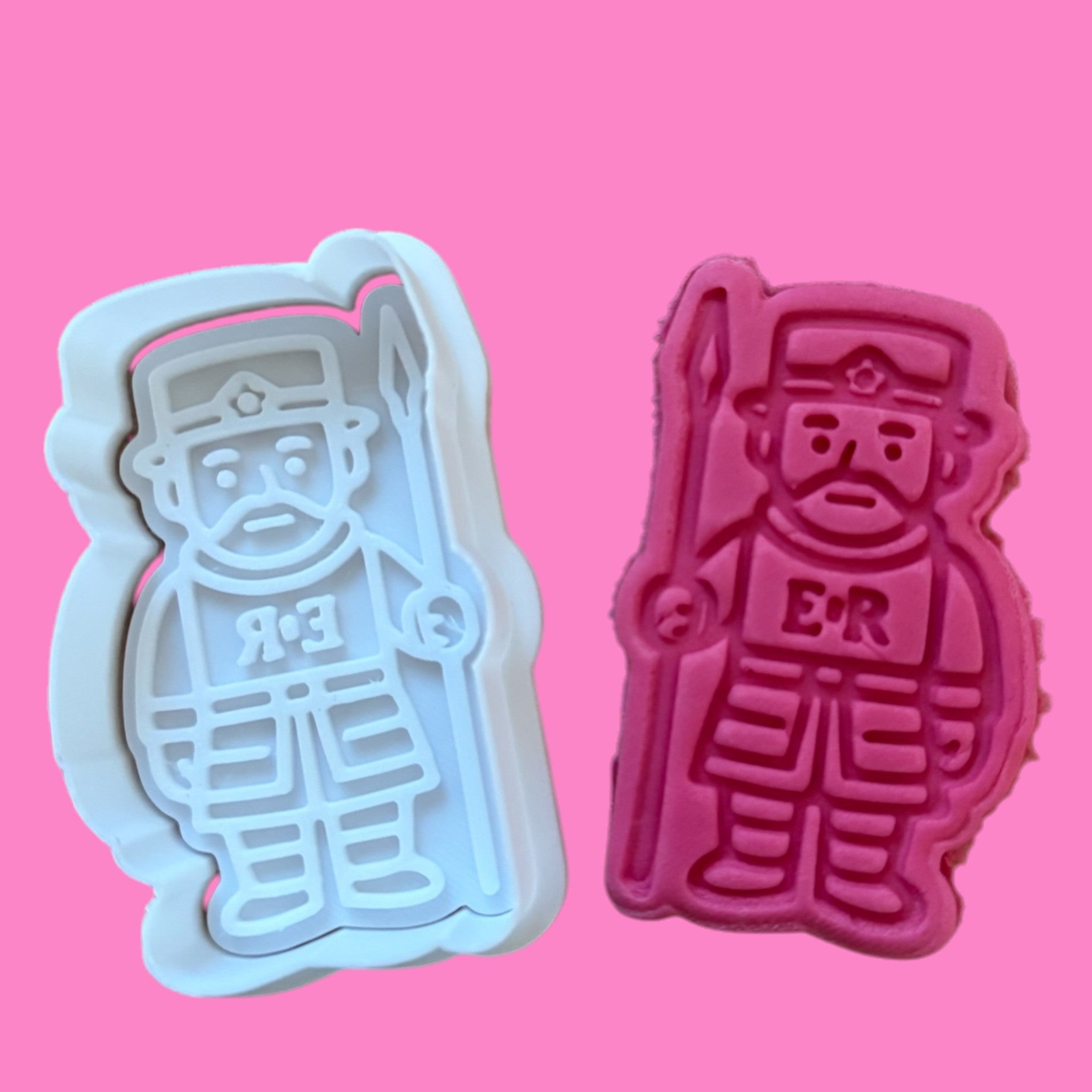 Beefeater Cookie Cutter & Embosser – Iconic British Guard Design