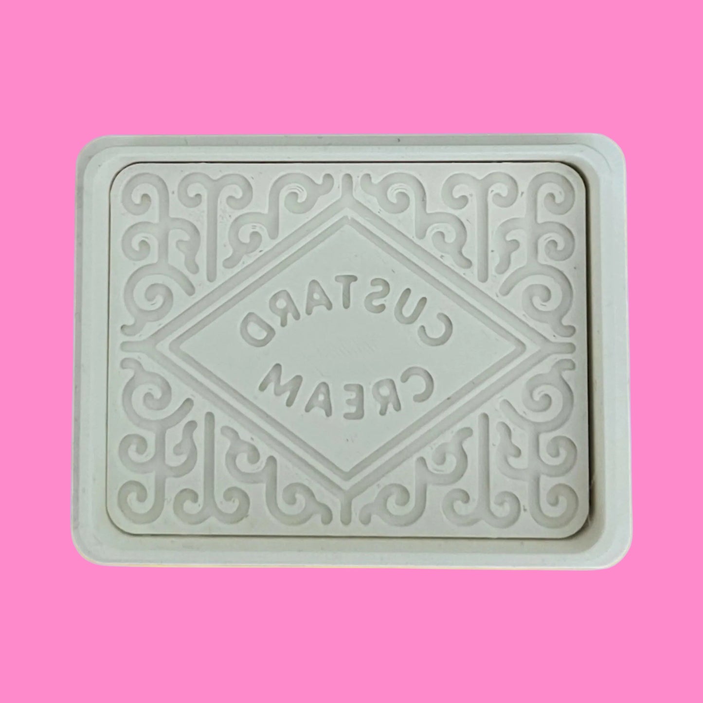 Custard Cream Biscuit Cookie Cutter and Embosser Set – Classic British Biscuit Design.