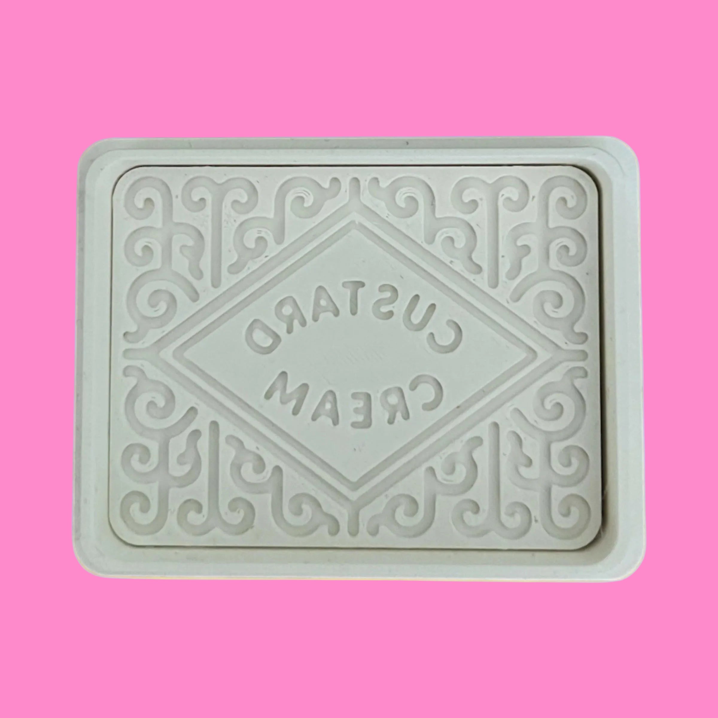 Custard Cream Biscuit Cookie Cutter and Embosser Set – Classic British Biscuit Design.