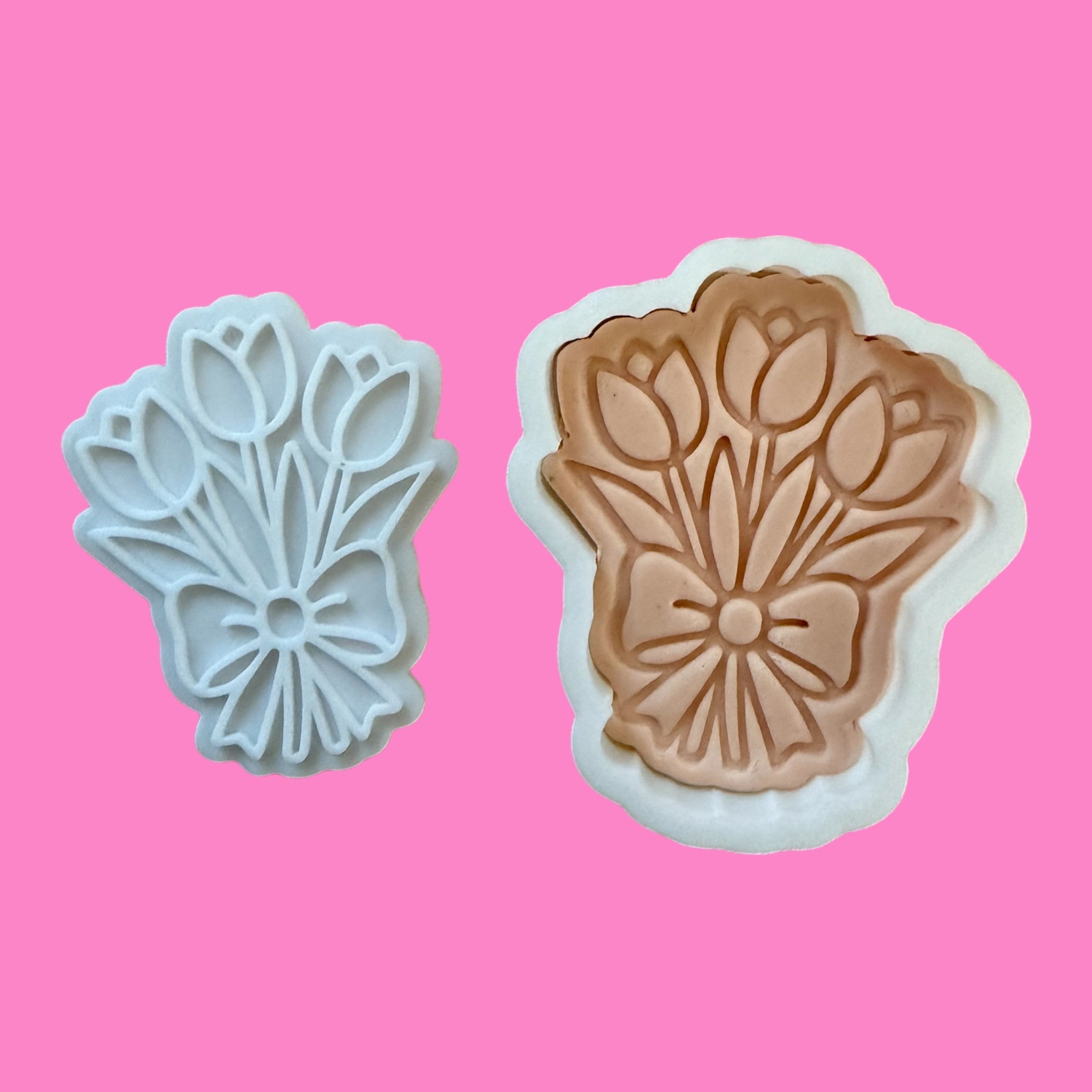Tulip Bouquet with Ribbon Cookie Cutter & Embosser – Floral Spring Baking Design